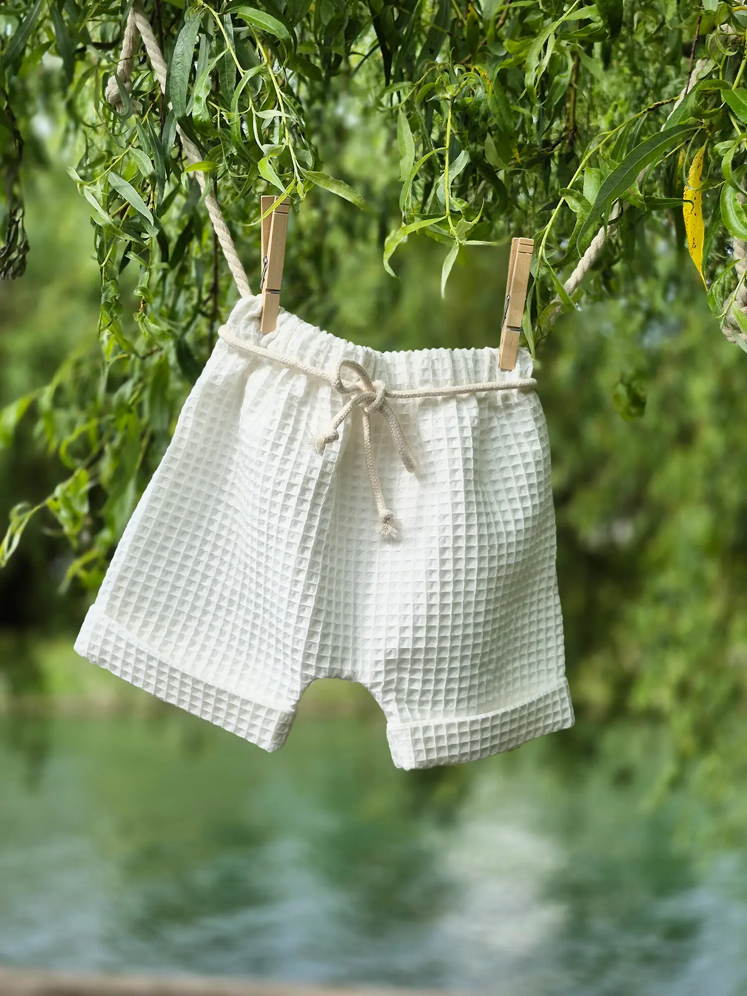 Short pants