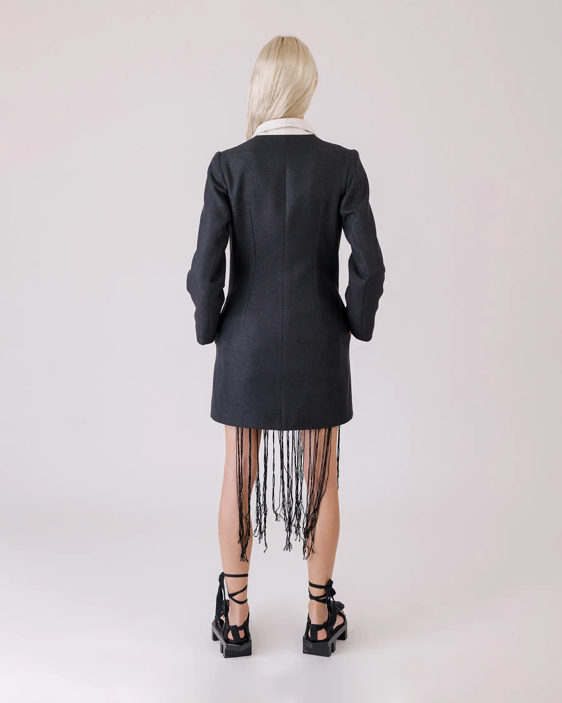 ČRNO-BELI IZREZANI BLAZER thumb 3