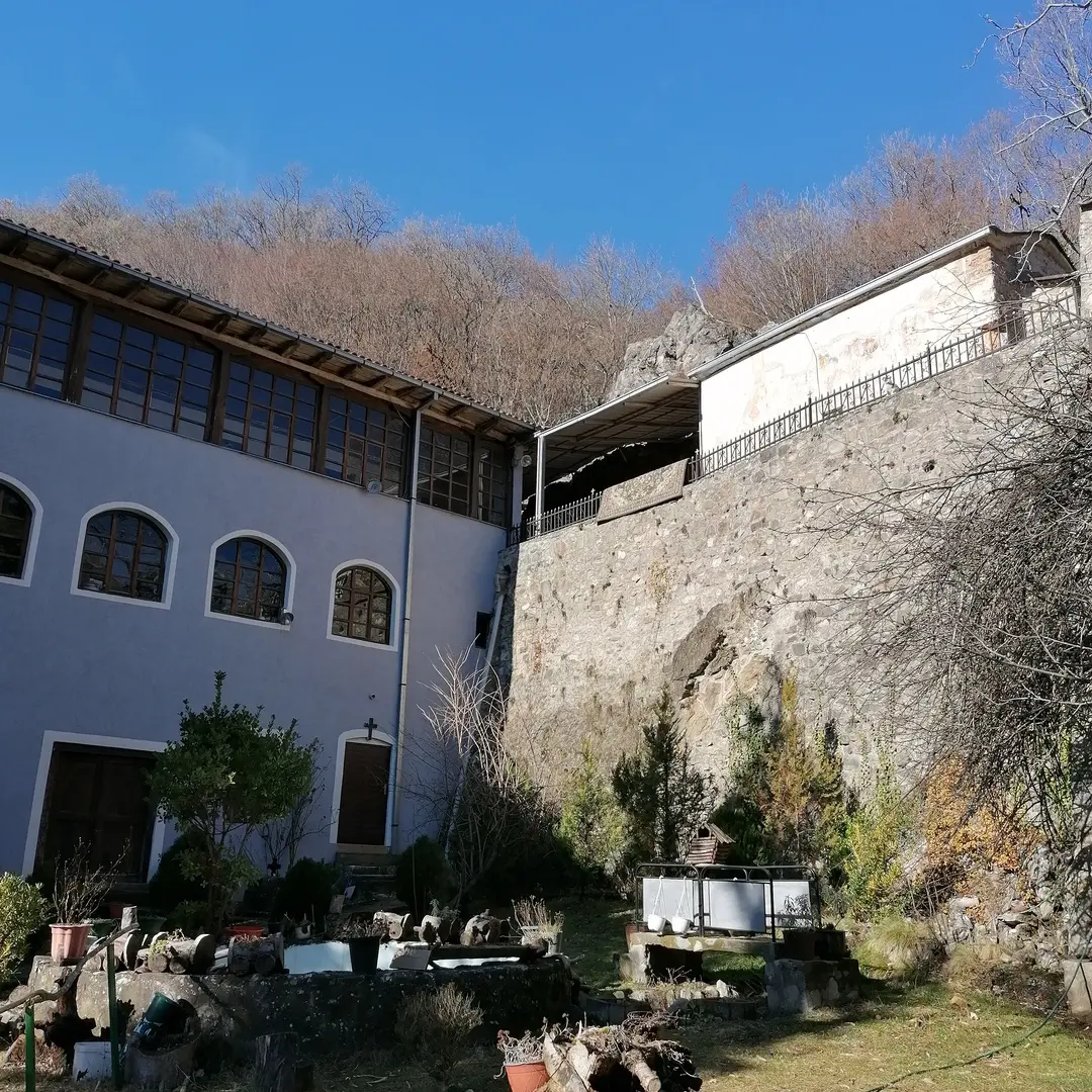 Црква Св. Илија, с. Бањани thumb 1