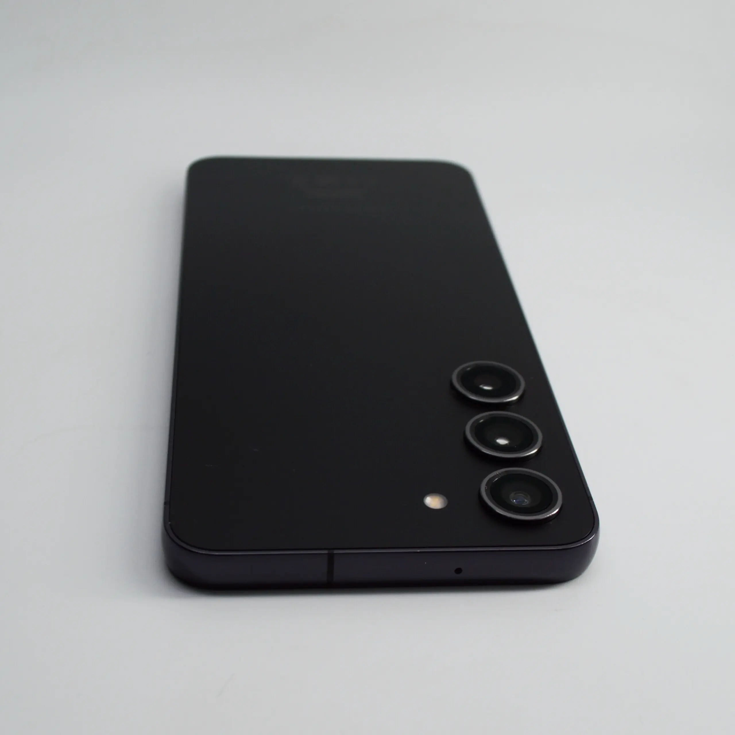 Samsung Galaxy S23 128GB Phantom Black - Одличен thumb 2