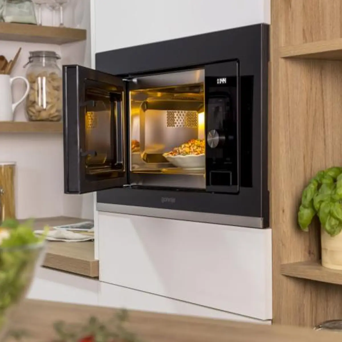 Микробранова печка gorenje BM201AG1BG thumb 3